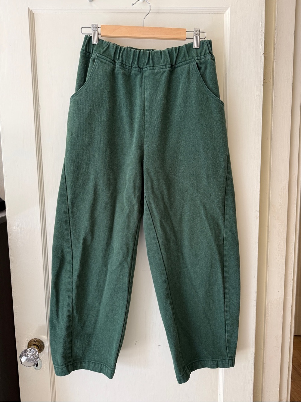 Le Bon Shoppe Arc Pants in Pine, Size M, EUC